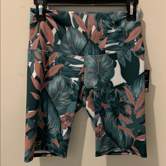 Onzie Pants - Onzie High rise biker shorts size M